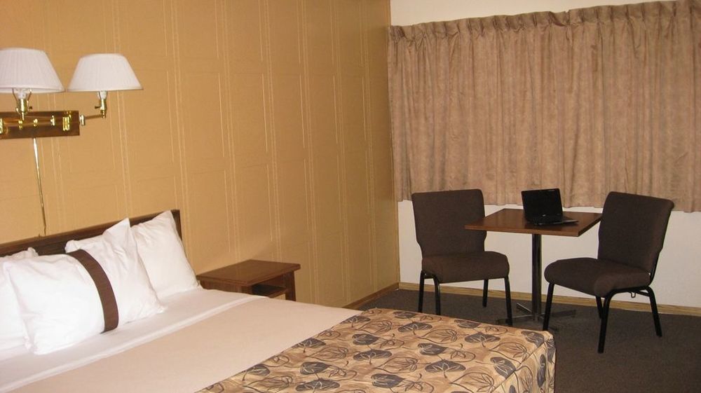 Canadas Best Value Inn Calgary Bilik gambar